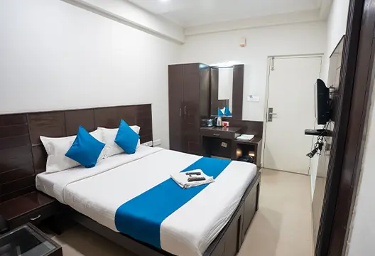 Orion-Residancy-Deluxe-Room-1